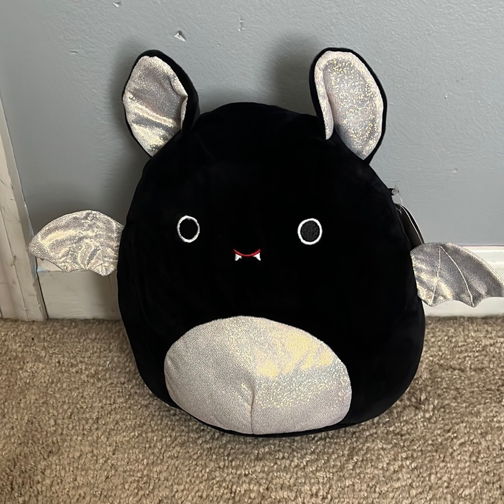 Emily the bat squishmallow